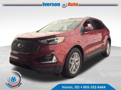 Rapid Red Metallic Tinted Clearcoat 2024 Ford Edge SEL