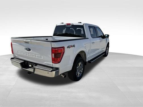 Oxford White 2023 Ford F-150 XLT