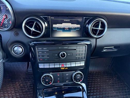 2017 Mercedes-Benz SLC 300 Base