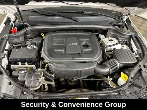 Bright White Clearcoat 2020 Jeep Grand Cherokee Laredo E