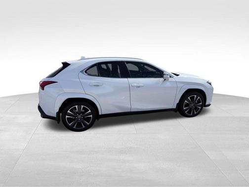 2022 Lexus UX 200 Base