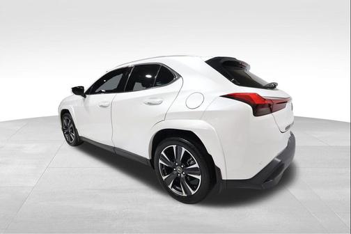 2022 Lexus UX 200 Base