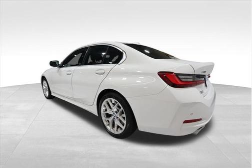 2025 BMW 330 i xDrive