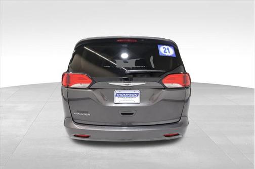 2021 Chrysler Voyager LXI