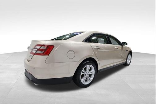 2018 Ford Taurus SEL