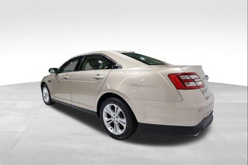 2018 Ford Taurus SEL