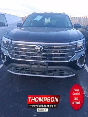 2025 Volkswagen Atlas 2.0T SE w/Technology 4MOTION
