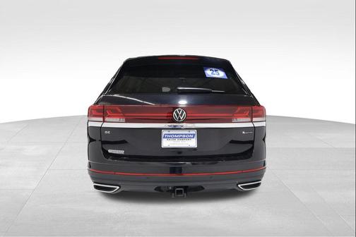 2025 Volkswagen Atlas 2.0T SE w/Technology 4MOTION