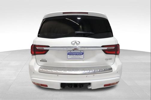Moonstone White 2024 INFINITI QX80 Luxe