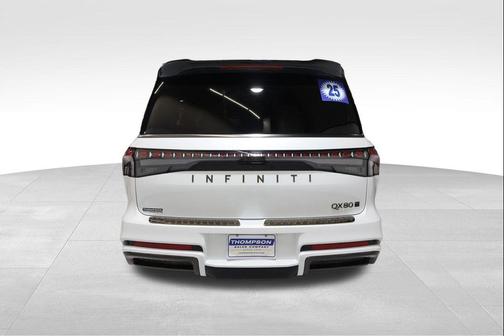 2025 INFINITI QX80 AUTOGRAPH