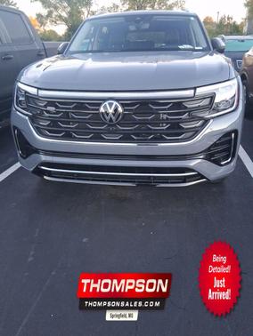 2025 Volkswagen Atlas 2.0T SEL Premium R-Line 4MOTION
