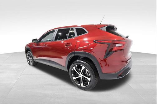Crimson Metallic 2024 Chevrolet Trax 1RS