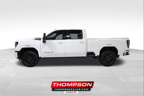 Summit White 2025 GMC Sierra 2500 AT4