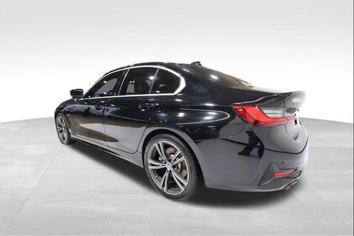 2022 BMW 330e Base