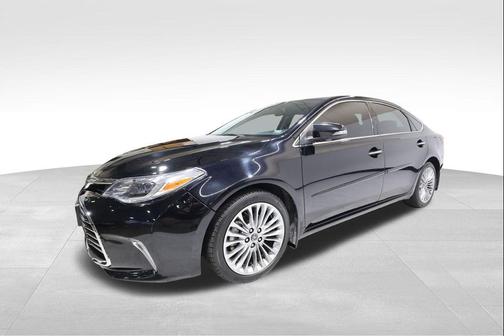 Midnight Black Metallic 2016 Toyota Avalon Limited