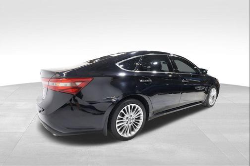 Midnight Black Metallic 2016 Toyota Avalon Limited