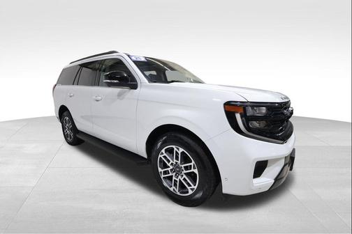 Oxford White 2025 Ford Expedition Active
