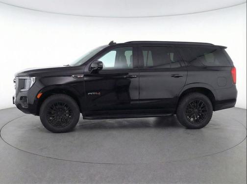 Onyx Black 2024 GMC Yukon AT4