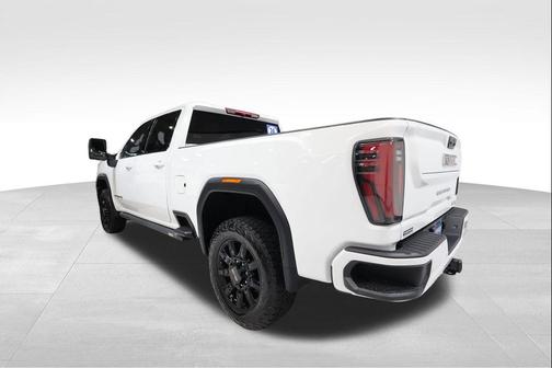 2024 GMC Sierra 2500 AT4