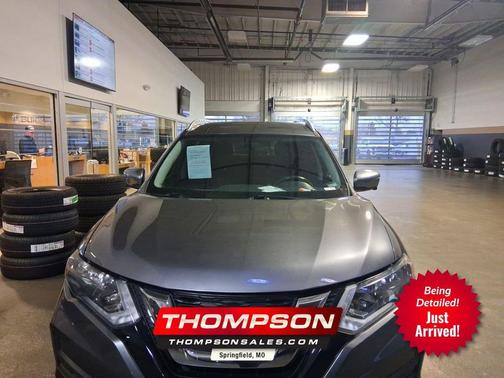 2017 Nissan Rogue SV