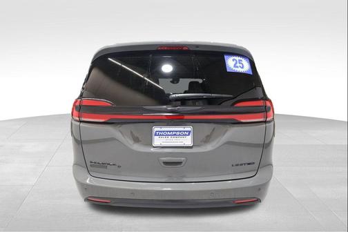 Ceramic Gray Clearcoat 2025 Chrysler Pacifica Limited