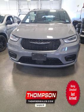 2025 Chrysler Pacifica Limited