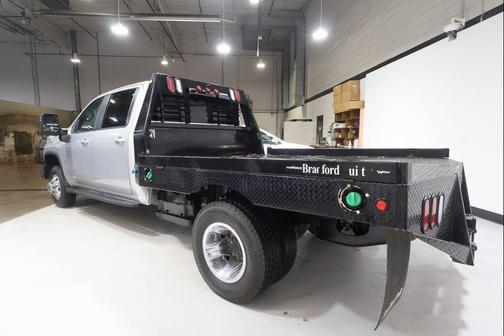 Silver Ice Metallic 2023 Chevrolet Silverado 3500 LT