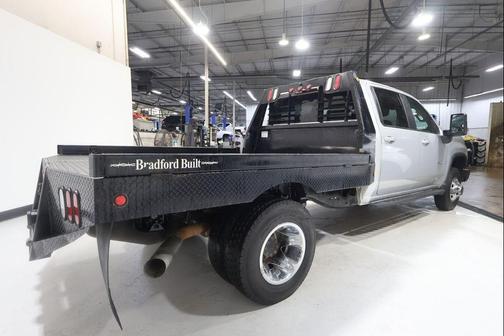Silver Ice Metallic 2023 Chevrolet Silverado 3500 LT