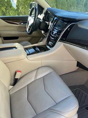 2019 Cadillac Escalade ESV Premium Luxury