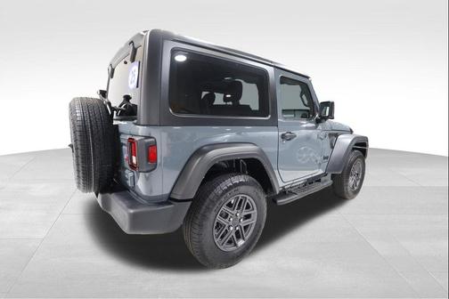 Anvil Clear Coat 2025 Jeep Wrangler Sport S