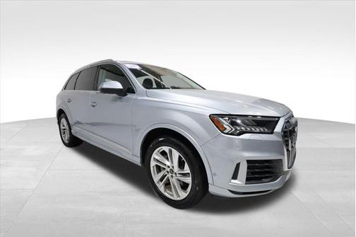 2024 Audi Q7 55 Premium Plus