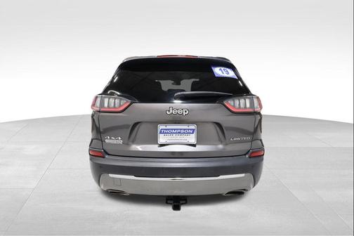 Granite Crystal Metallic Clearcoat 2019 Jeep Cherokee Limited