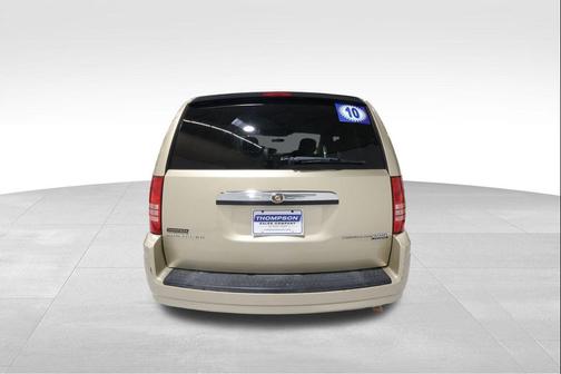 2010 Chrysler Town & Country Touring