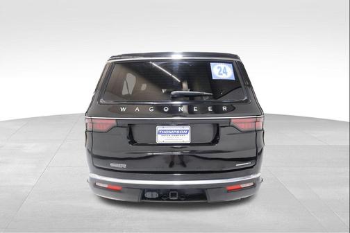 Diamond Black Crystal Pearlcoat 2024 Jeep Wagoneer L Series II