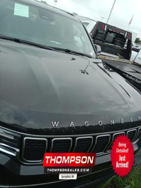 Diamond Black Crystal Pearlcoat 2024 Jeep Wagoneer L Series II
