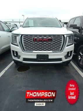 White Frost Tricoat 2022 GMC Yukon Denali