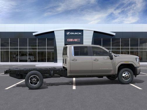 2026 GMC Sierra 3500 SLE