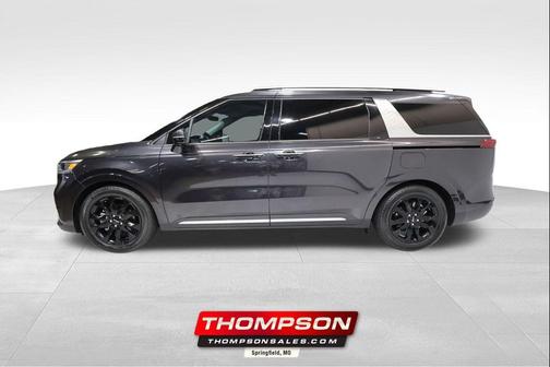 2022 Kia Carnival SX
