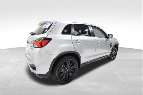 2025 Mitsubishi Outlander Sport 2.0 ES