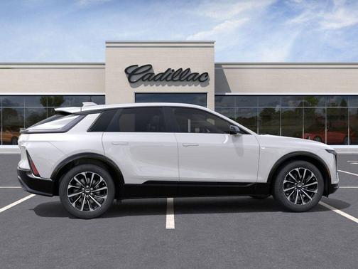 2025 Cadillac LYRIQ Sport