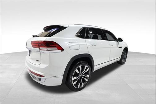 2022 Volkswagen Atlas Cross Sport 3.6L V6 SEL Premium R-Line