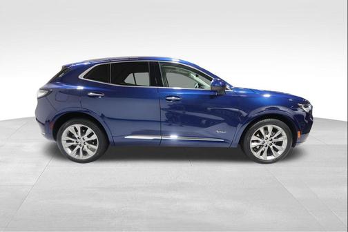Sapphire Metallic 2022 Buick Envision Avenir