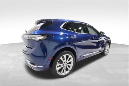Sapphire Metallic 2022 Buick Envision Avenir