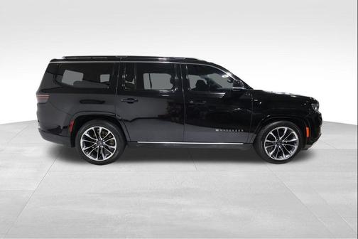 2023 Jeep Wagoneer Series III