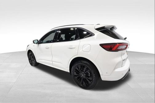 2024 Ford Escape ST-Line Elite