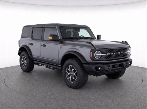 Carbonized Gray Metallic 2024 Ford Bronco Badlands