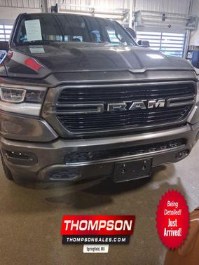 Granite Crystal Metallic Clearcoat 2019 RAM 1500 Big Horn