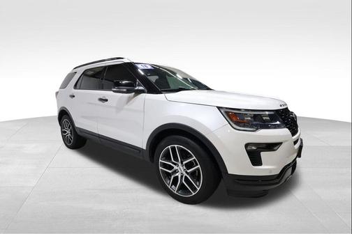 White Platinum Clearcoat Metallic 2018 Ford Explorer Sport