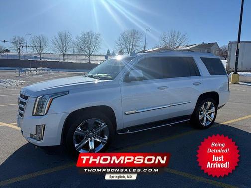 Crystal White Tricoat 2016 Cadillac Escalade Premium