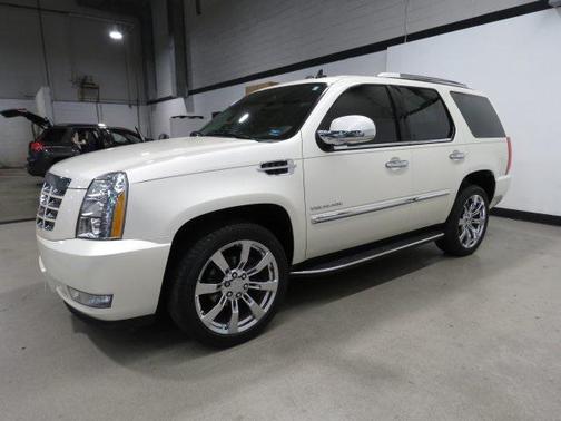 2011 Cadillac Escalade Base
